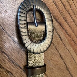 Tanner/Italianmade Golden Metallic Leather Belt w/Oval Buckle Wrapped /leather